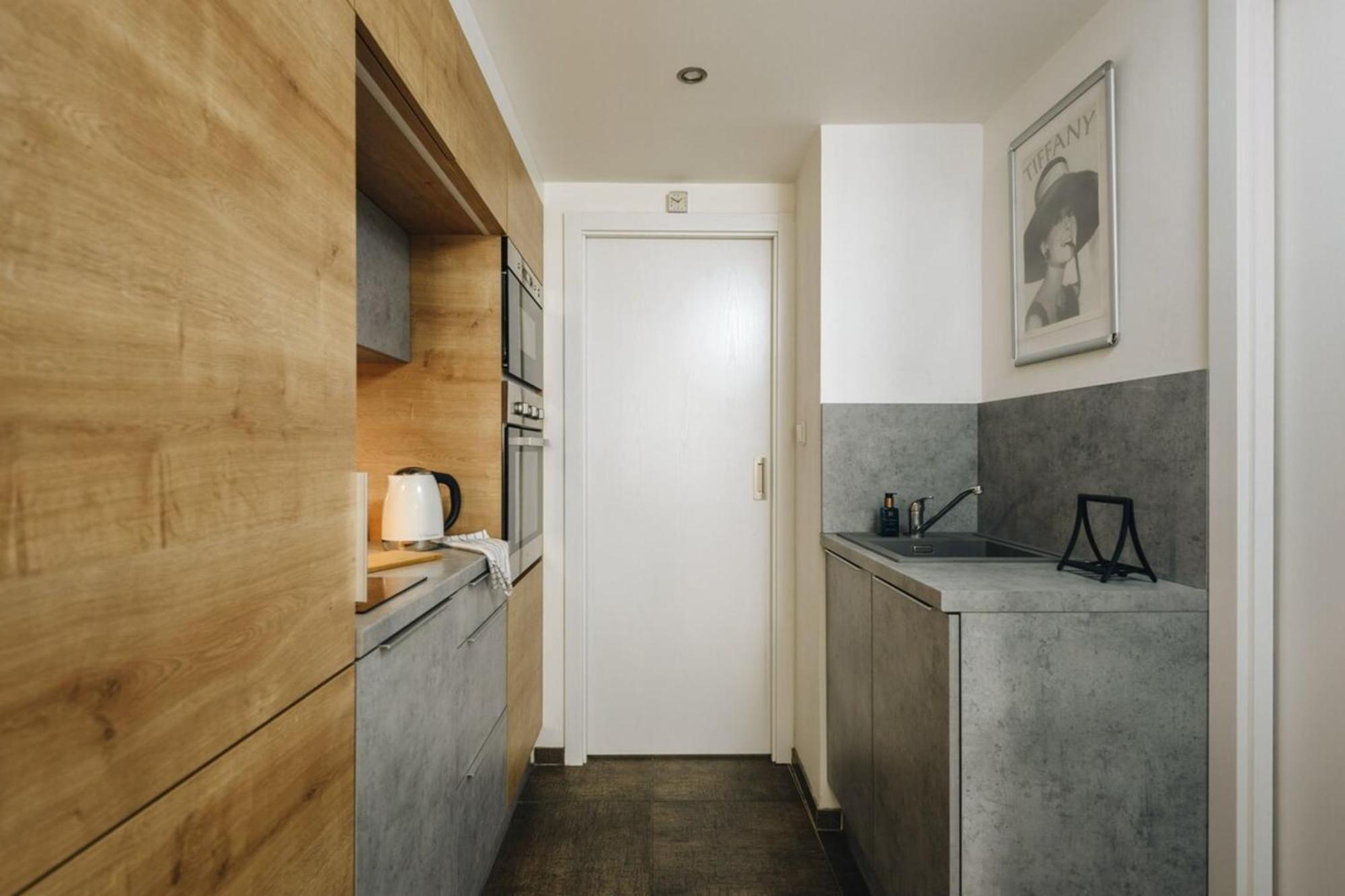 Cozy & Comfortable Apt Walking Anywhere You Want Sen Prag Eksteriør billede